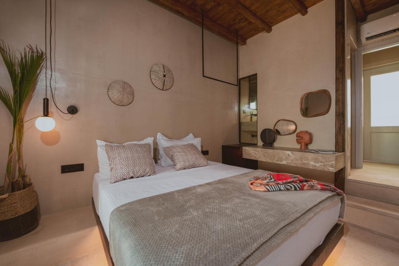 Legends In Town, By Mykonos High Hotel de apartamente
