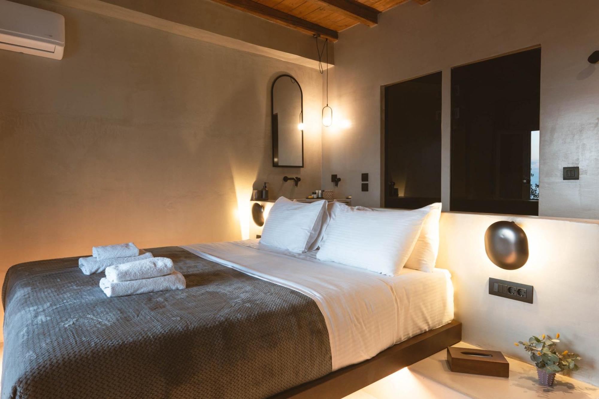 Legends In Town, By Mykonos High Hotel de apartamente